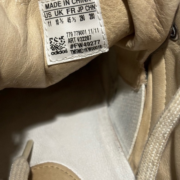 Y3 Olive Sprint trainers - Men’s Size 11 - gently worn - Picture 3 of 4